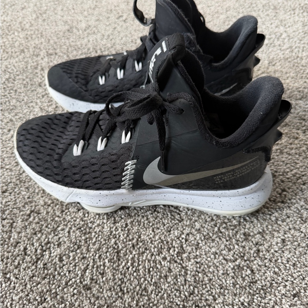 Nike Kyrie Basketball Shoes